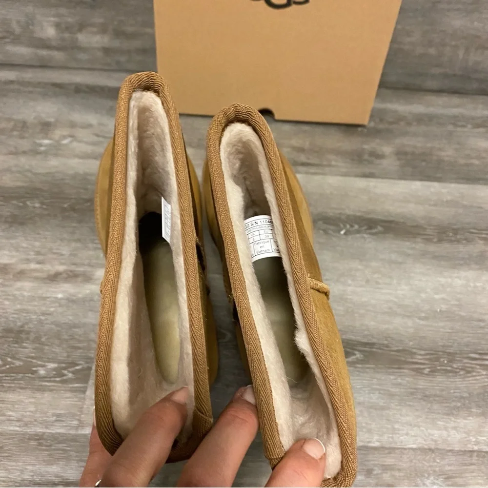UGG | Classic Femme Short Boots In Chestnut NEW In Box - Picture 10 of 16